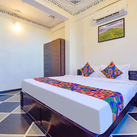 Fabexpress Achrol Palace Udaipur Extérieur photo