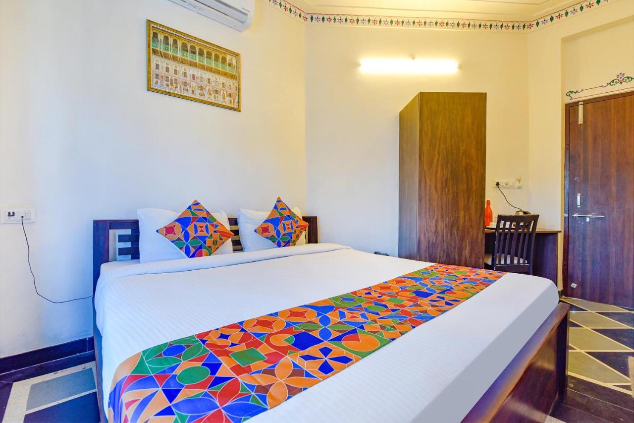 Fabexpress Achrol Palace Udaipur Extérieur photo